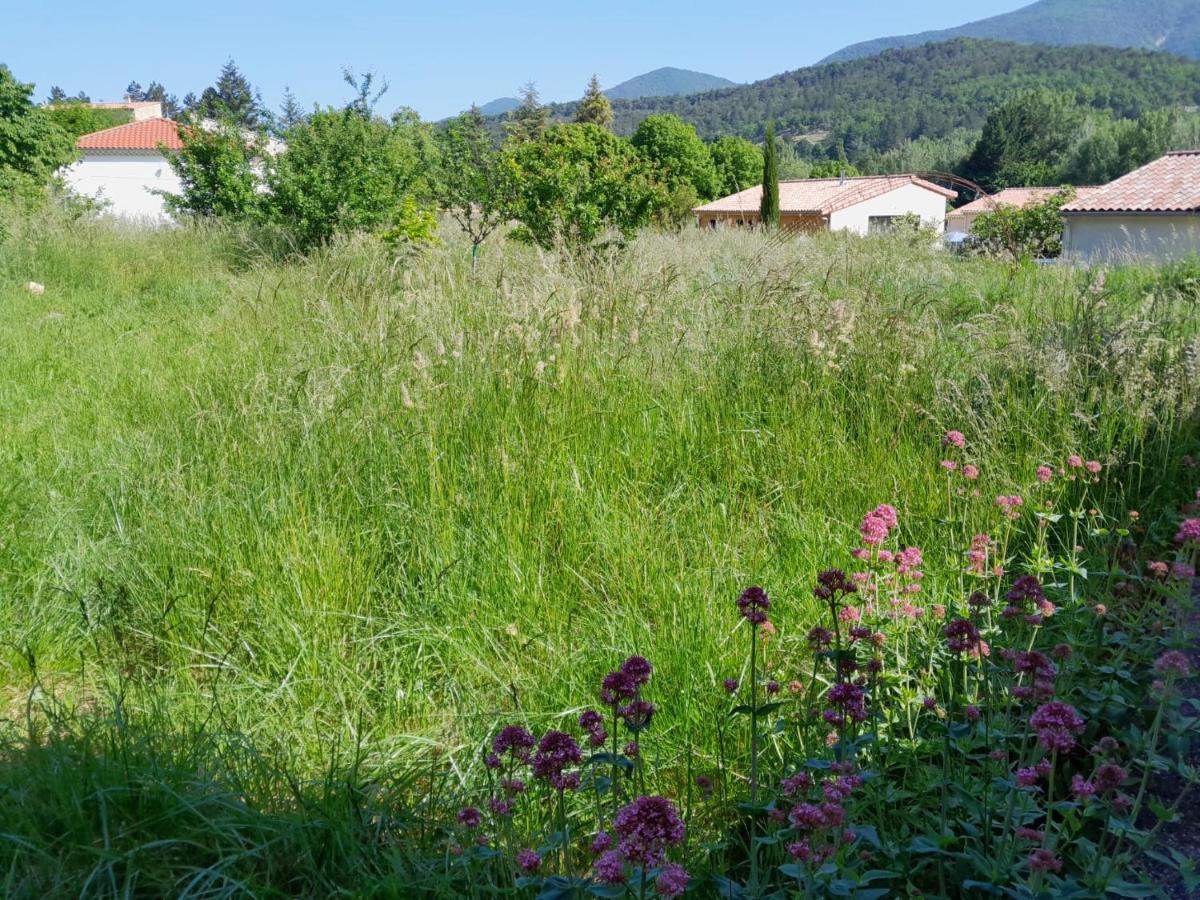Apartamento La Fabrique Des Petits Bonheurs Dieulefit Exterior foto
